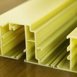 Profili telaio per porte e finestre in poliuretano